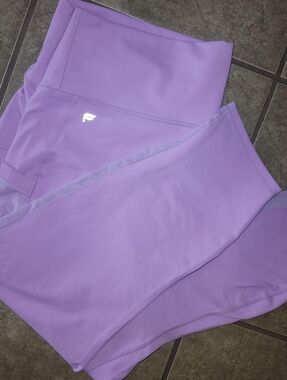 Fabletics 2X Lilac Mesh Leggings